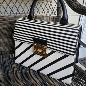 Marks & Spencer Top Handle Black & White 🖤🤍